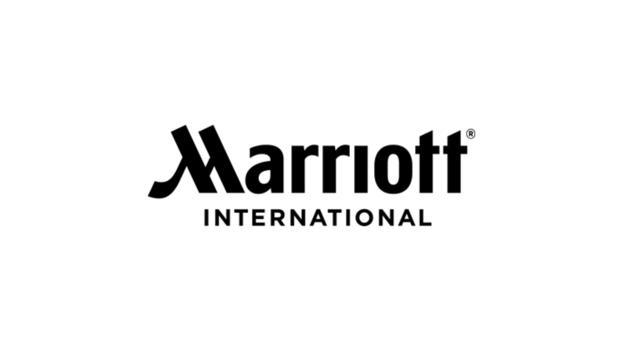 Restaurant Waiter Di Marriott International